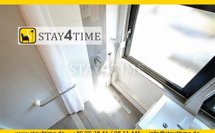 Badezimmer mit Dusche 6